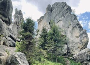 Go To Trip - фото фортеці Тустань